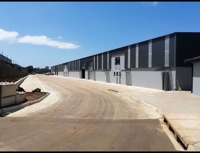 450M² WAREHOUSE TO LET IN WATERFALL